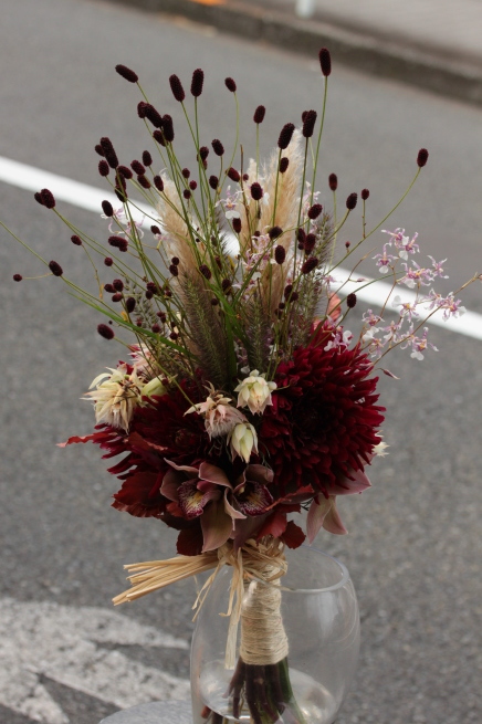 ワレモコウのブーケ クラッチ 目黒区 都立大の 花屋 Moco 花と 植物で楽しい毎日 一人で全力で営業中 ワレモコウのブーケ クラッチ 目黒区 都立大の 花屋 Moco 花と 植物で楽しい毎日 一人で全力で営業中
