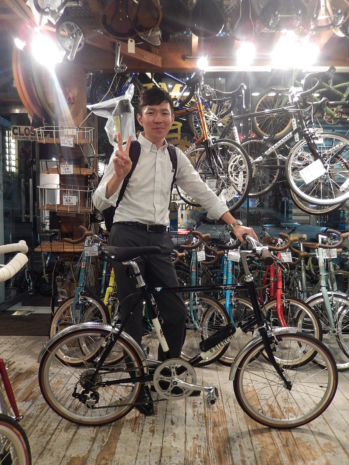 9月30日　渋谷　原宿　の自転車屋　FLAME bike前です_e0188759_19034850.jpg