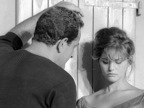 鞄を持った女 La Ragazza Con La Valigia Amo Il Cinema 鞄を持った女 La Ragazza Con La Valigia Amo Il Cinema