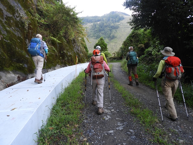 天主山へ、鴨猪登山口から、29日_f0357487_2311370.jpg