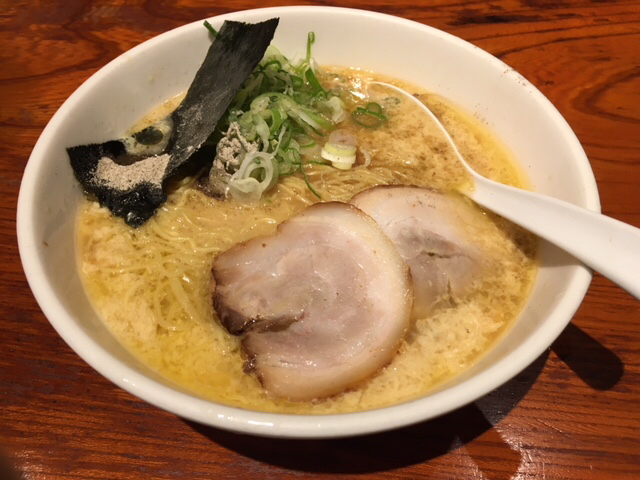 萬珍軒 玉子とじラーメン&麻婆飯_a0359239_22080453.jpg