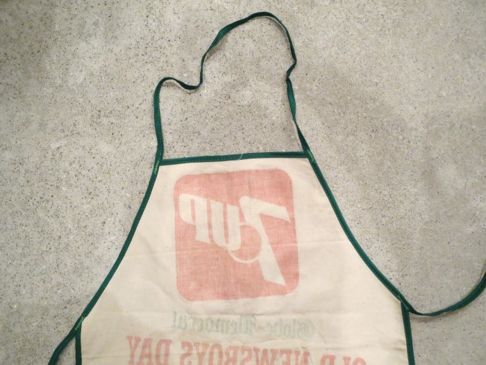 Vintage　7up　Apron　+_e0187362_11475008.jpg