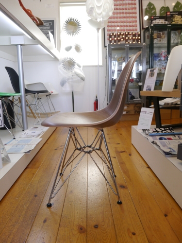 EAMES WOOD SHELL CHAIRが12週かけてアメリカからやってきました!_b0125570_10285413.jpg