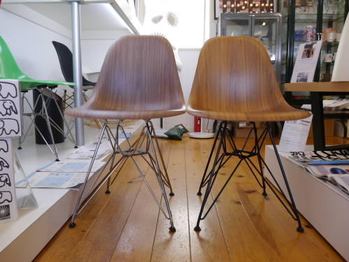 EAMES WOOD SHELL CHAIRが12週かけてアメリカからやってきました!_b0125570_10331338.jpg