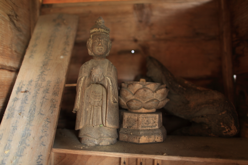 遠野不思議　第八百六十七話「熊野三社大権現神社(大萩)」_f0075075_1953966.jpg