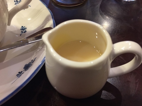 喫茶 1er ぷるみえ (鶏肉ガパオライスにマヨジェノベーゼソース)_e0115904_16085725.jpg