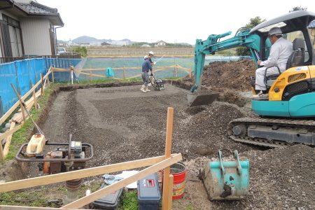 「萩島の家」基礎工事が始まりました_b0179213_18265633.jpg