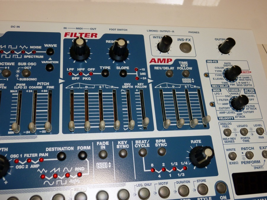 Roland SH-32 シンセサイザー 本体+アダプター+マニュアル