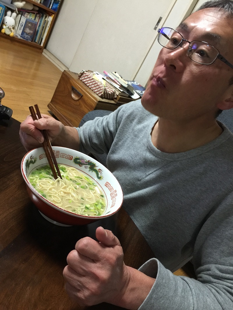 熊本ラーメンと最新のプレオ+_f0076731_19124313.jpg