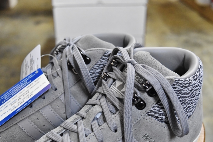 生憎の雨ですが・・・!? 好いモノ入荷してます。。。adidas Pro MODEL Limited!★!_d0152280_11100284.jpg