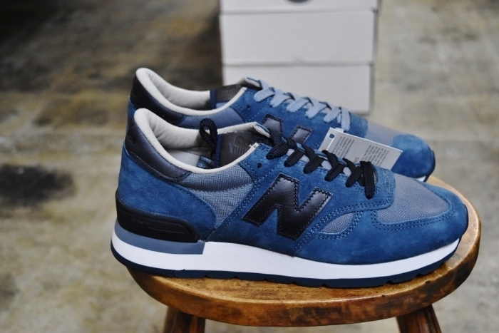 生憎の雨ですが・・・!? 好いモノ入荷してます。。。adidas Pro MODEL Limited!★!_d0152280_15063660.jpg
