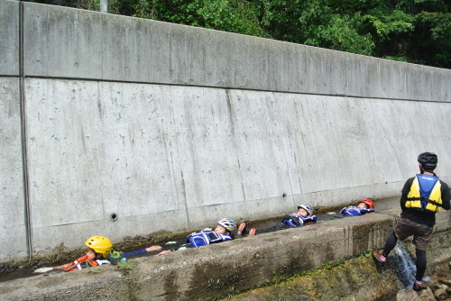 伊賀へ・木津川でシャワークライミング_e0008880_09091004.jpg