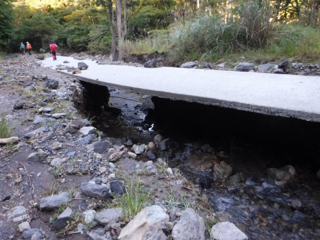 f0357487_1512405.jpg