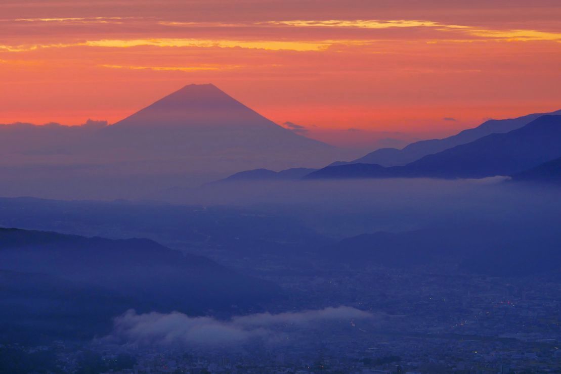 高ボッチから富士山シルエットロマン（４）　ますます紅くなって来た♪_a0031821_10123589.jpg