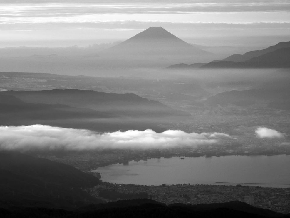 高ボッチから諏訪湖富士山の夜明け（５）_a0031821_10405442.jpg