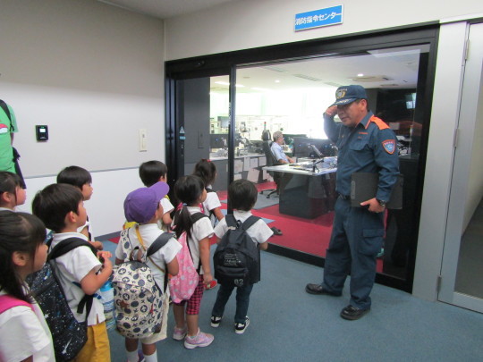 消防署見学に行ってきました!_e0351952_12073758.jpg