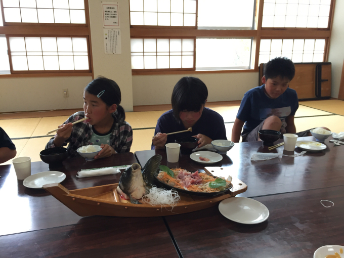 牧小5年生の活動「稲刈りと鯉」後編_d0182179_20163124.jpg