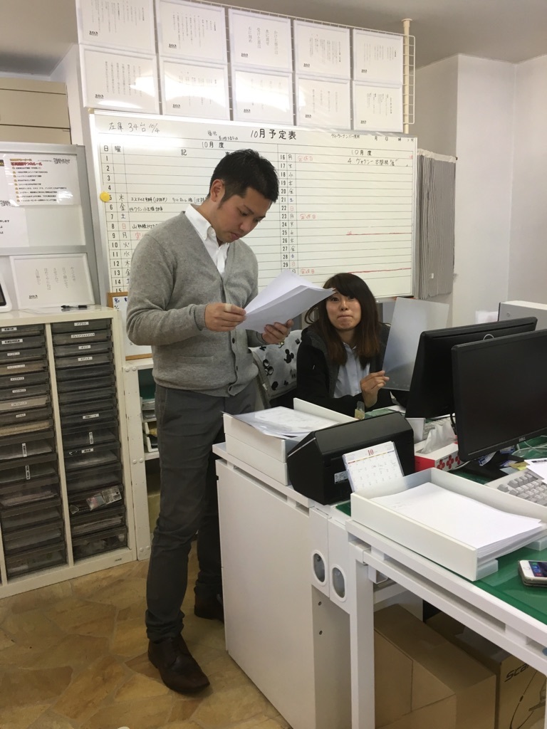 10月5日(木)☆TOMMYアウトレット☆あゆブログ(*^^)v エスティマO様納車♪ 自社ローン・ローンサポート☆_b0127002_17320932.jpg