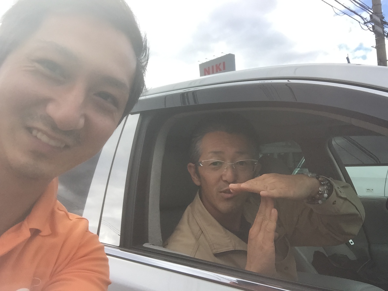 10月5日 水曜日のひとログ(´▽`) 遠方納車も対応★ローンにお困りの方はご相談ください!_b0127002_1834538.jpg