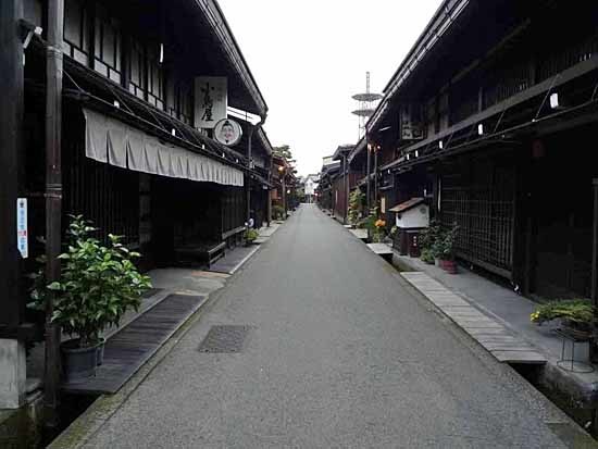 ローカル線で行く信濃・飛騨・金沢の旅（５）10月16日_c0009413_21213895.jpg