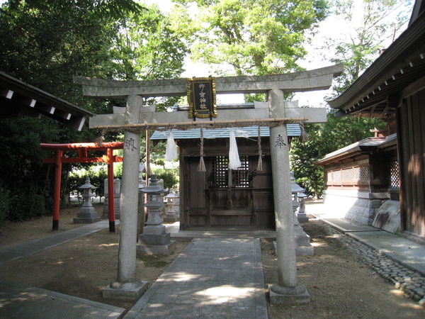 顕宗仁賢神社(けんそうにんけんじんじゃ、神戸市西区押部谷町)_d0287413_14261929.jpg
