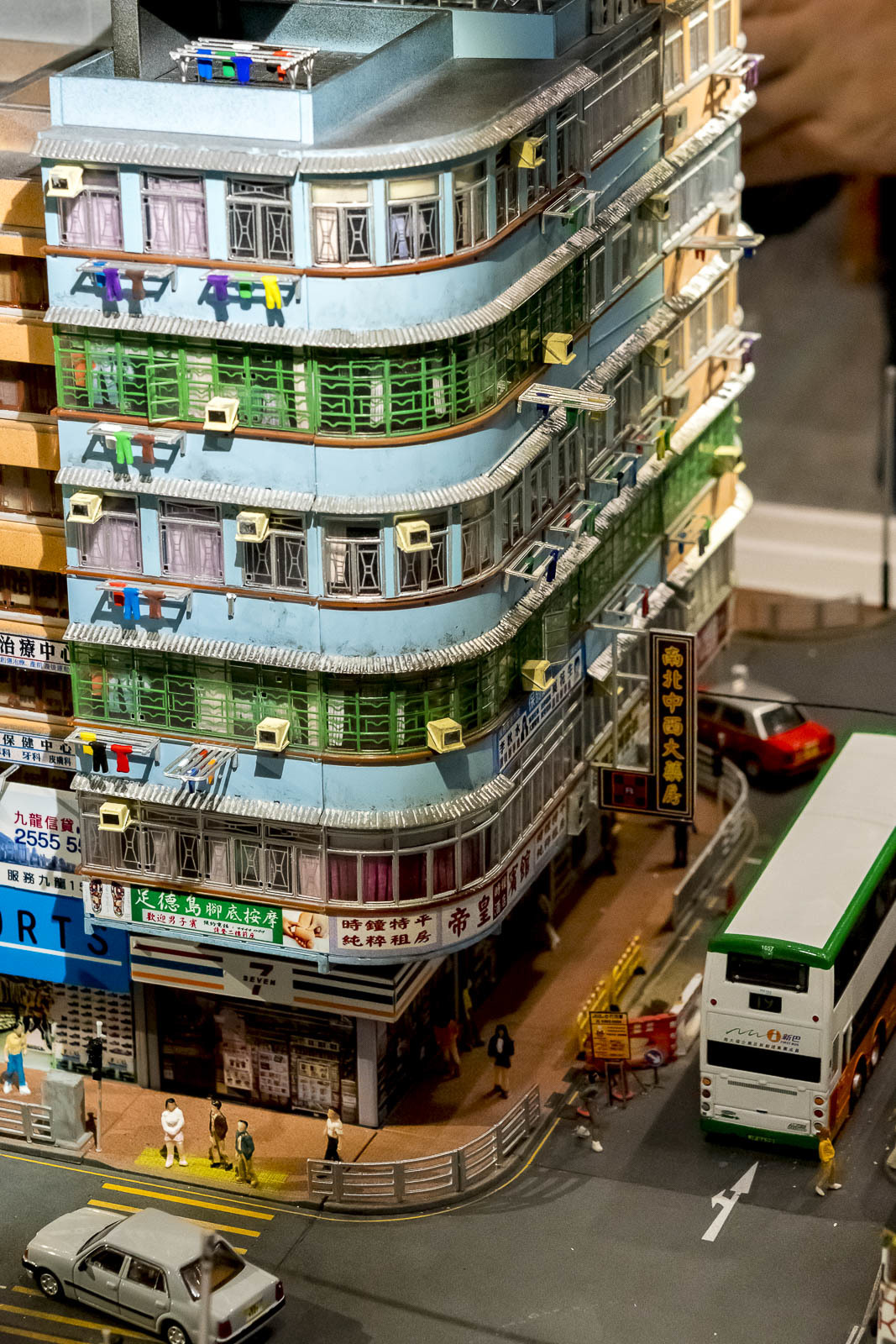 無料で行ける香港旅行に模型魂の極楽浄土を見た話_b0029315_00251270.jpg