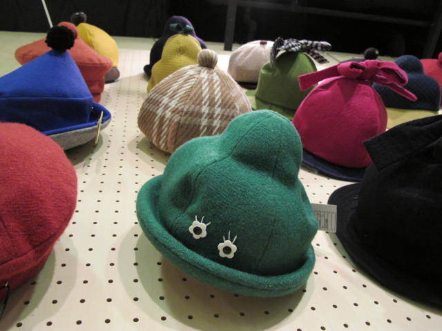 こどもの帽子展 22日まで!_d0182409_12423862.jpg