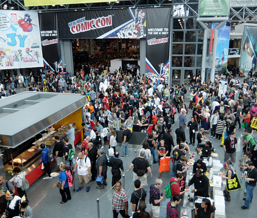 初日の朝から大盛況のNew York Comic Con 2017_b0007805_1592312.jpg