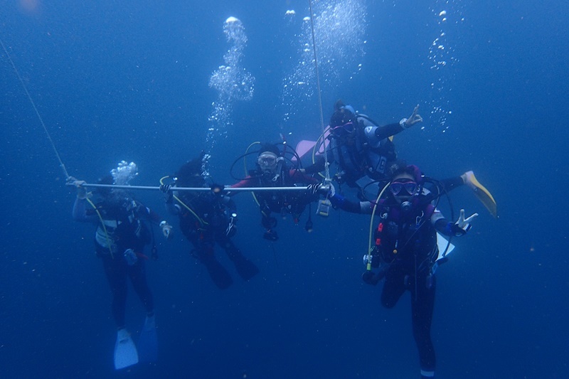 １０月７日(土)　水温２５℃　透明度１０~１３m　ショウガセ・クラック_d0259022_16073580.jpg