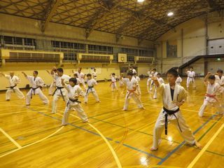 土曜日空手　YC琴似･宮の沢教室･麻生道場_c0118332_22551334.jpg