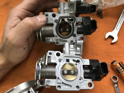 リード125 スロットルボディー拡大!!_e0114857_20085772.jpg