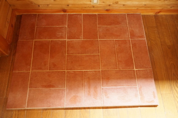 薪ストーブがやってくる 〜DIY 炉台のタイル貼り〜_d0348118_08585906.jpeg