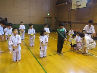 日曜空手　屯田教室　秋期昇級審査会と新しい仲間！_c0118332_15094056.jpg