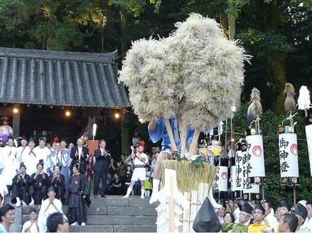 往馬大社の火祭り_f0089748_21564399.jpg