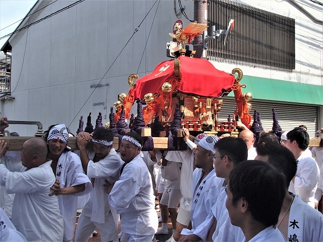 木島神社の神輿祭_b0044663_16444295.jpg