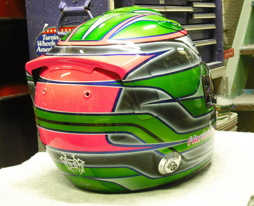 BELLのカーボンヘルメットをペイントしてみた。_d0130115_1414980.jpg