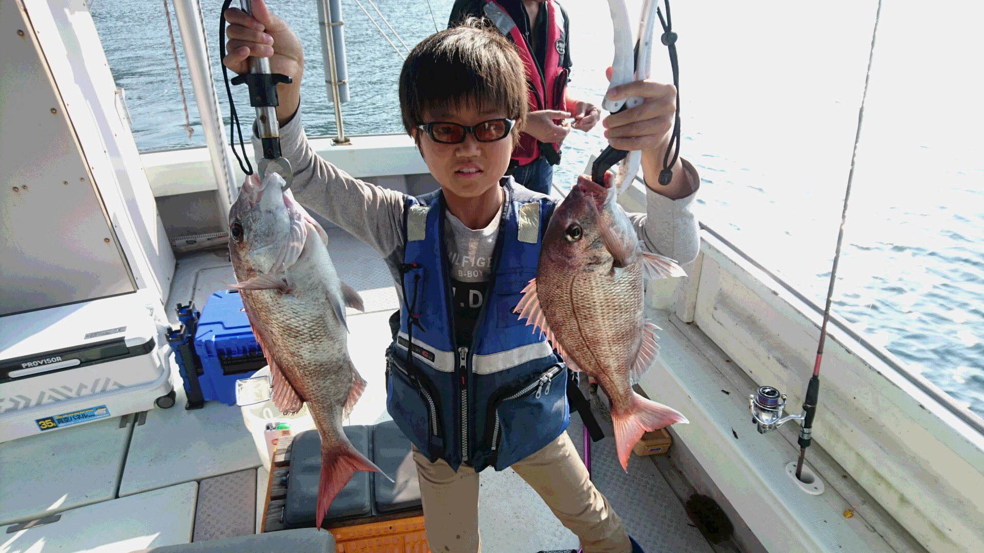 10月9日 タイ タチウオ アオリ 黒潮丸 広島 遊魚船 釣り船 お問い合わせ 090 6411 8882 10月9日 タイ タチウオ アオリ 黒潮丸 広島 遊魚船 釣り船 お問い合わせ 090 6411 8882
