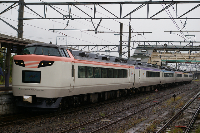 信濃大町駅と白馬駅で「いろどり」を撮影_b0283432_23371325.jpg