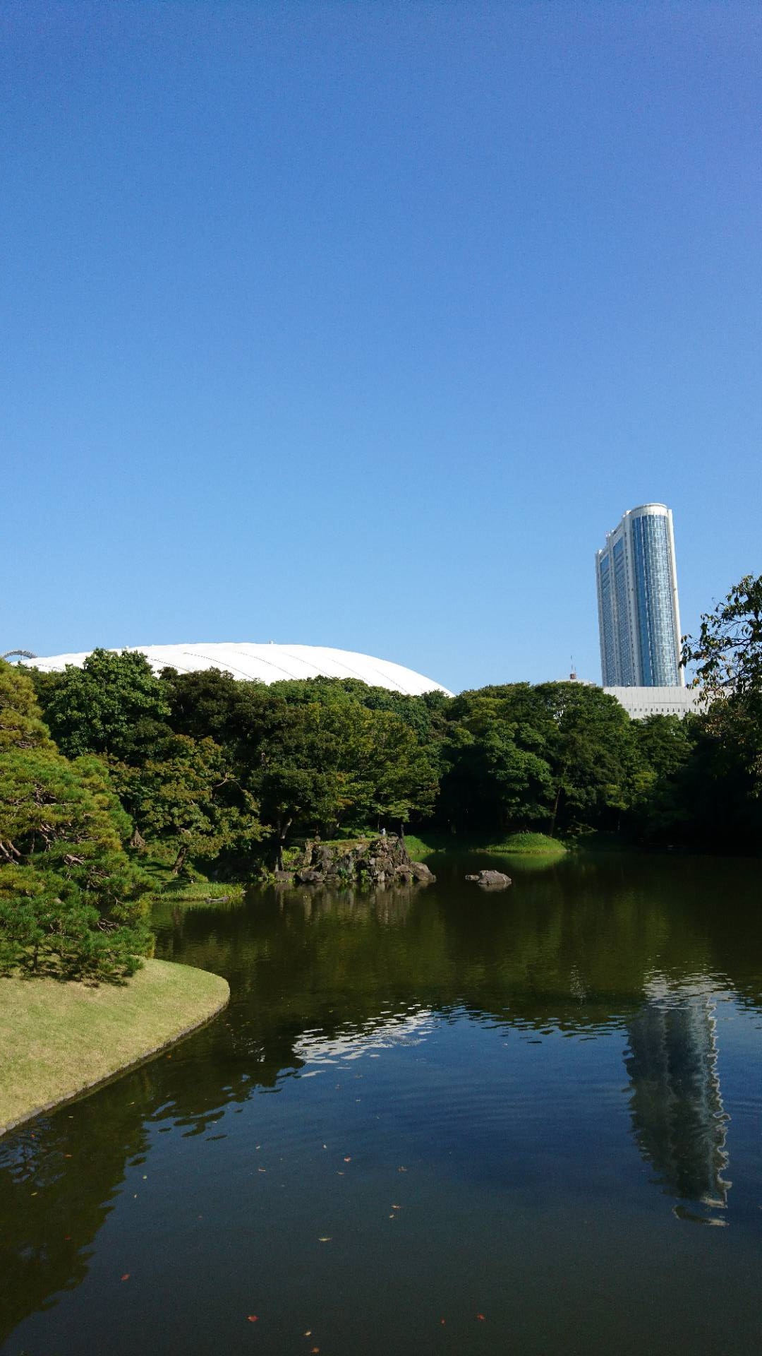 小石川後楽園　東京ドームを借景とした江戸庭園_c0002171_23474284.jpg