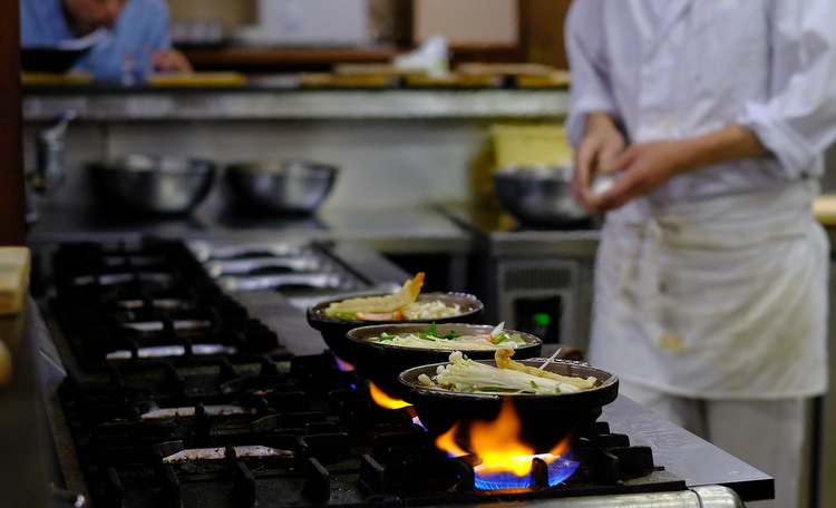 「富山・絶景ツアー　和洋旬菜新（あらた）と糸庄のもつ煮込みうどん」_a0000029_19574732.jpg