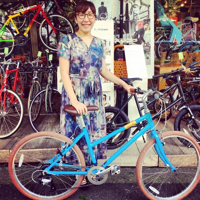 ☆今日のバイシクルガール☆ 自転車女子 自転車ガール ミニベロ クロスバイク ライトウェイ トーキョーバイク シュウイン ラレー ブルーノ おしゃれ自転車 マリン ターン_b0212032_20440570.jpg