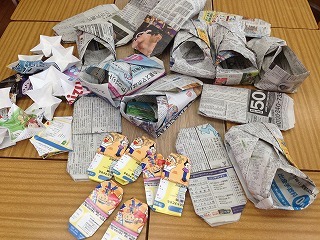 新聞紙スリッパ 簡易マスク作り Npo法人 まちなびや 新聞紙スリッパ 簡易マスク作り Npo法人 まちなびや