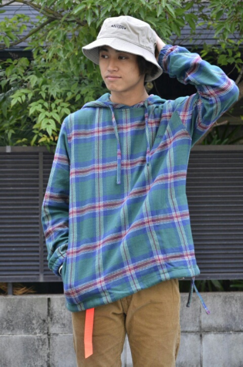 STUSSYのチェックパーカー。_c0167336_11463732.jpg