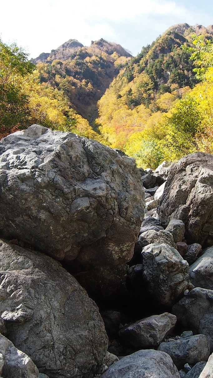 槍ヶ岳北鎌尾根登山2017　3　北鎌沢出合～P11_c0236857_08280067.jpg