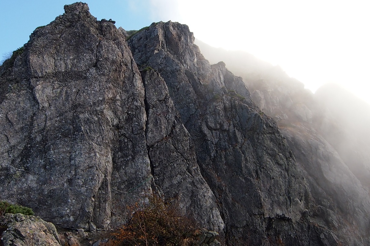 槍ヶ岳北鎌尾根登山2017　3　北鎌沢出合～P11_c0236857_08291813.jpg