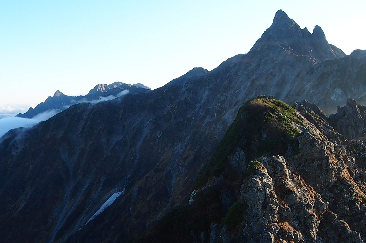 槍ヶ岳北鎌尾根登山2017　3　北鎌沢出合～P11_c0236857_08295572.jpg