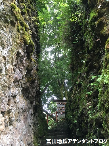 富山のパワースポット、大岩山日石寺_a0243562_10395250.jpg