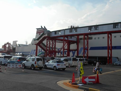 真夏の北日本海鉄道 完結編 (北陸3セク3鉄道/北陸本線/阪九フェリー/ほか)_b0005281_22011006.jpg