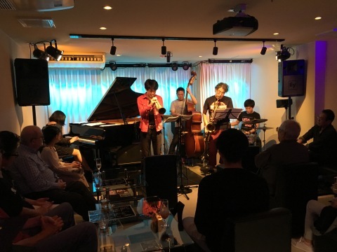 広島 Jazzlive comin 明日金曜日のライブは ジャズボーカル_b0115606_11505520.jpeg