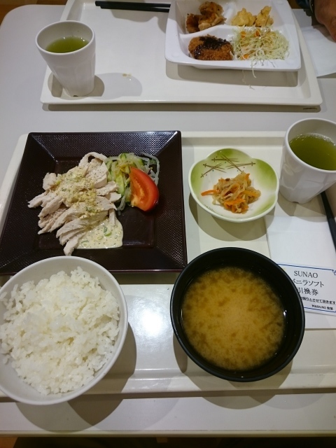 社員食堂_a0259489_21143467.jpg